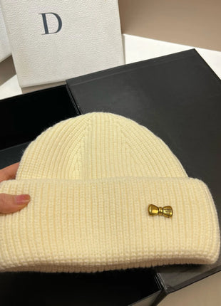 Luxury Brand Metal Logo Winter Women Warm Wool Knitted Hat Thicken Outdoor Sport Skiing Skullies Beanies Caps